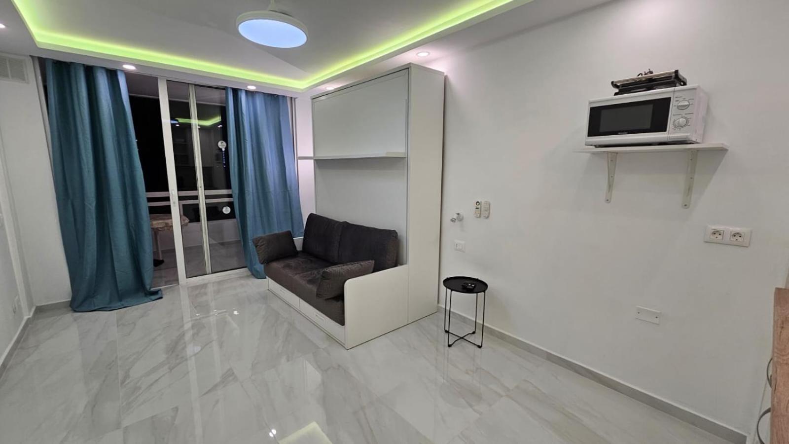 Lovely Estudio Americas, Sea View Appartement *